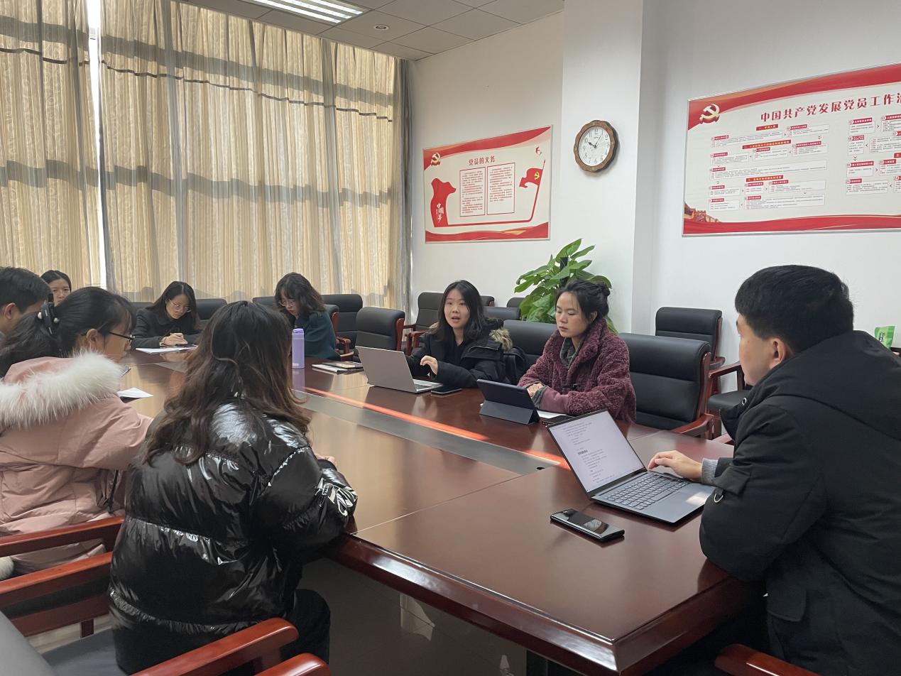 webwxgetmsgimg (1) webwxgetmsgimg (1)